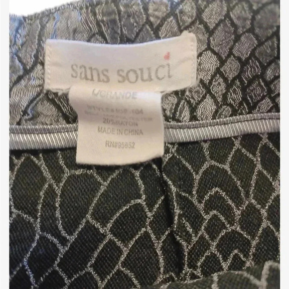 Sans Souci Grey Metallic Reptile Print High Waist Shorts Size Large - Picture 8 of 9
